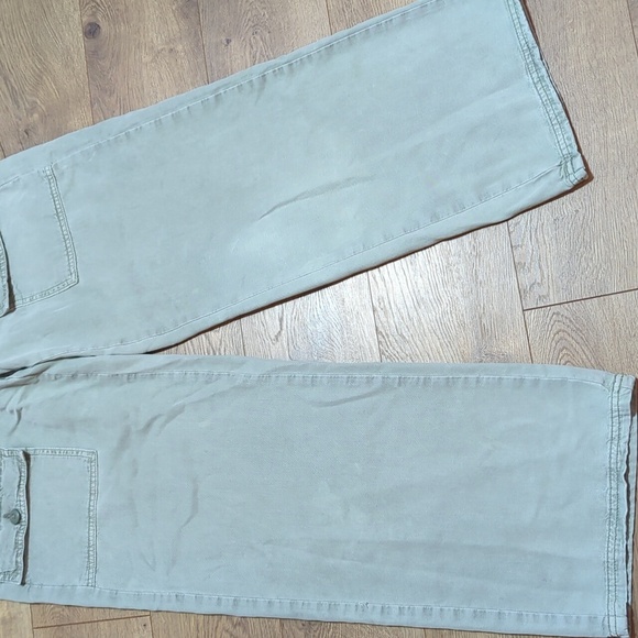 American Eagle Women’s Green Skater Regular Cut Pants Soft Cargo Pockets sz 6 - Picture 3 of 9